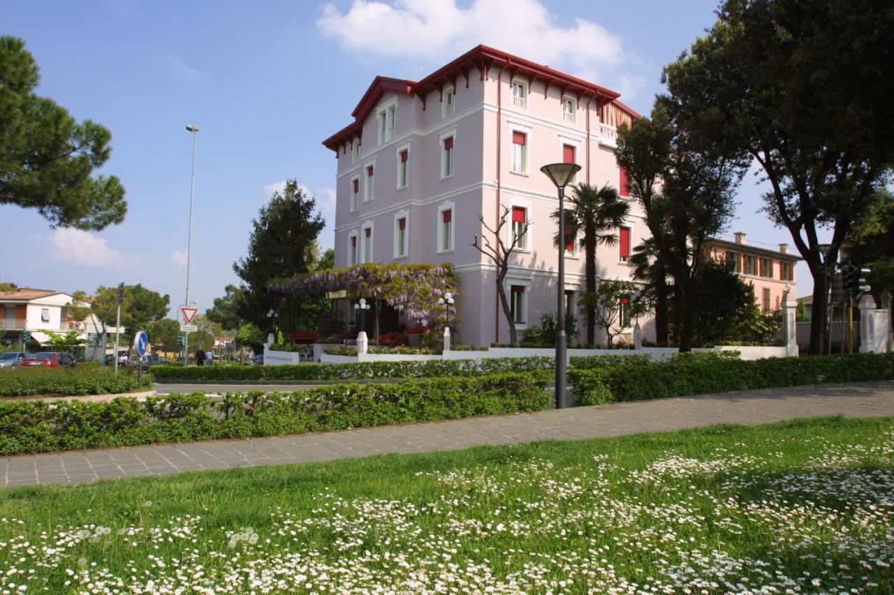 Hotel Giardinetto Десенцано дел Гарда Екстериор снимка