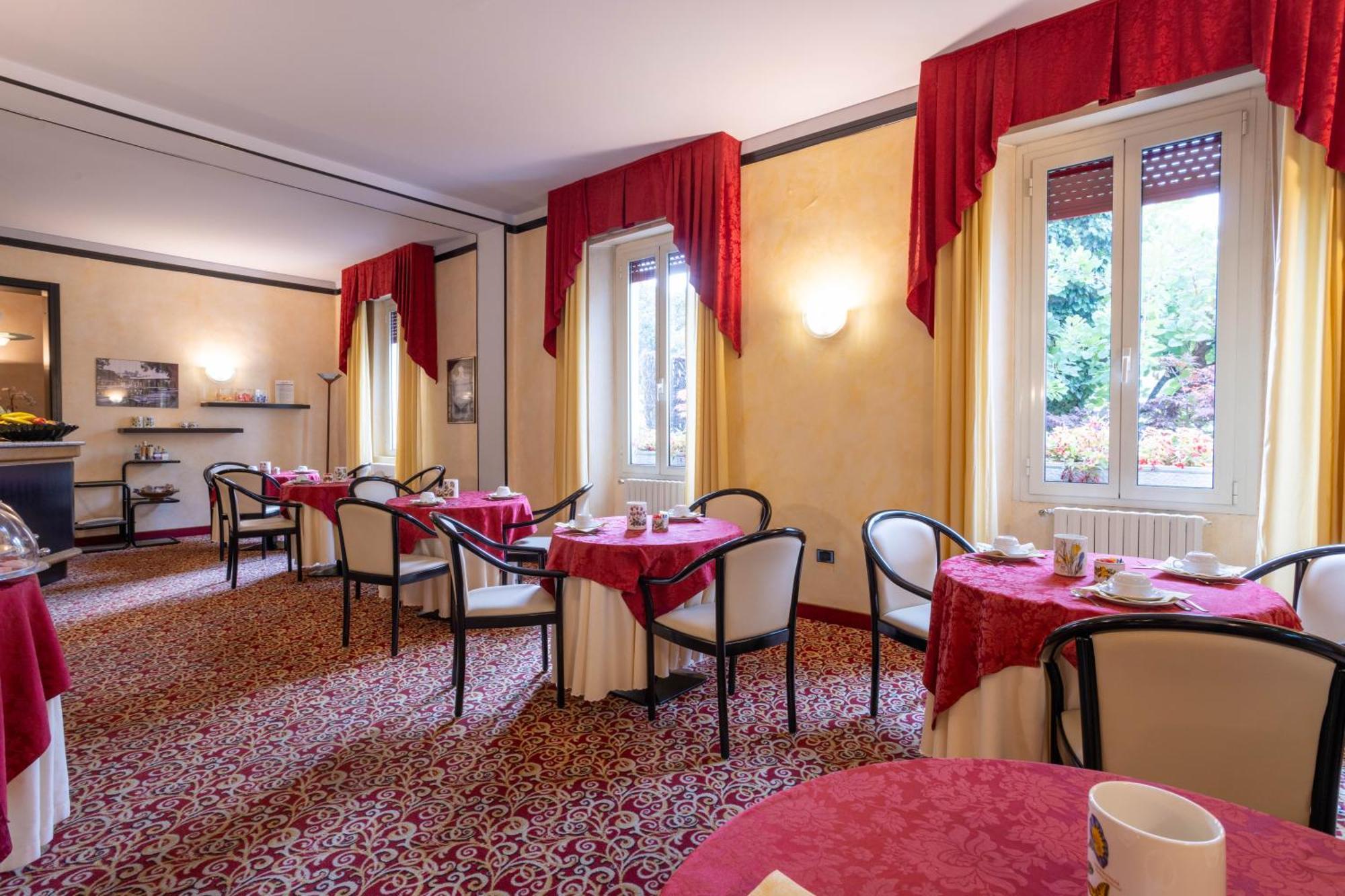 Hotel Giardinetto Десенцано дел Гарда Екстериор снимка