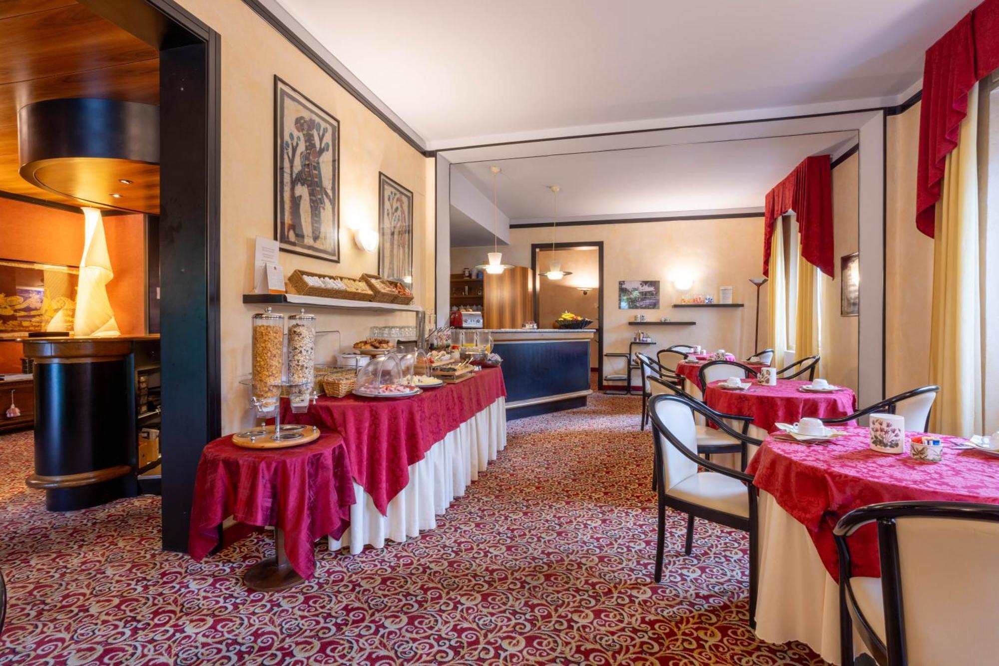 Hotel Giardinetto Десенцано дел Гарда Екстериор снимка