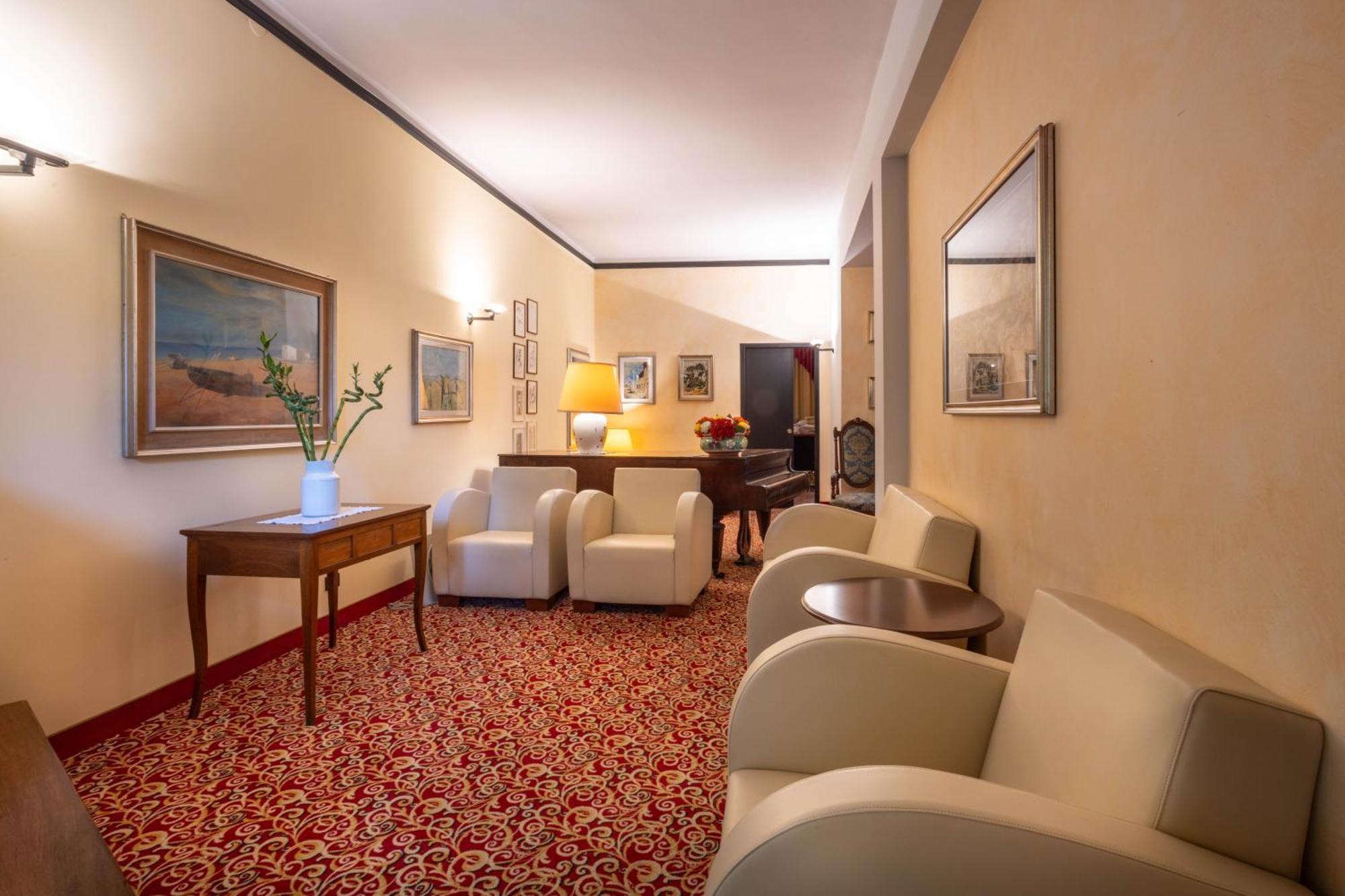 Hotel Giardinetto Десенцано дел Гарда Екстериор снимка