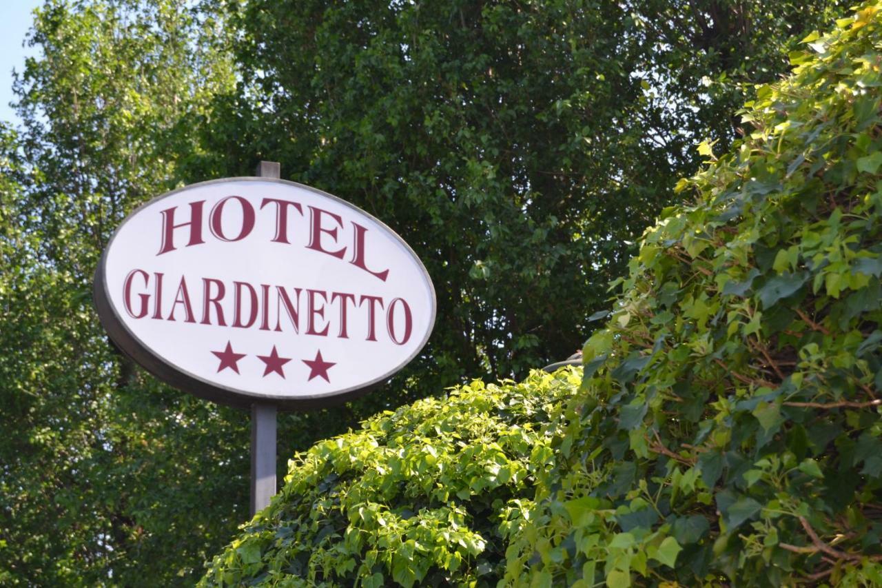 Hotel Giardinetto Десенцано дел Гарда Екстериор снимка